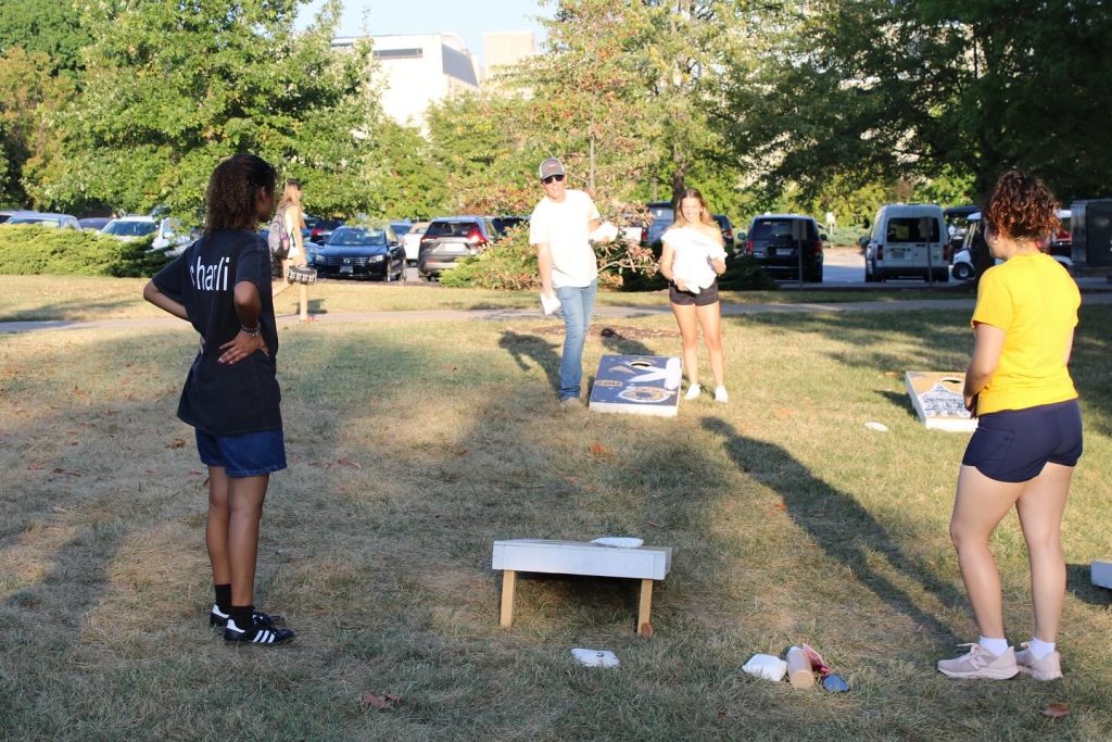 Students at FYC event.